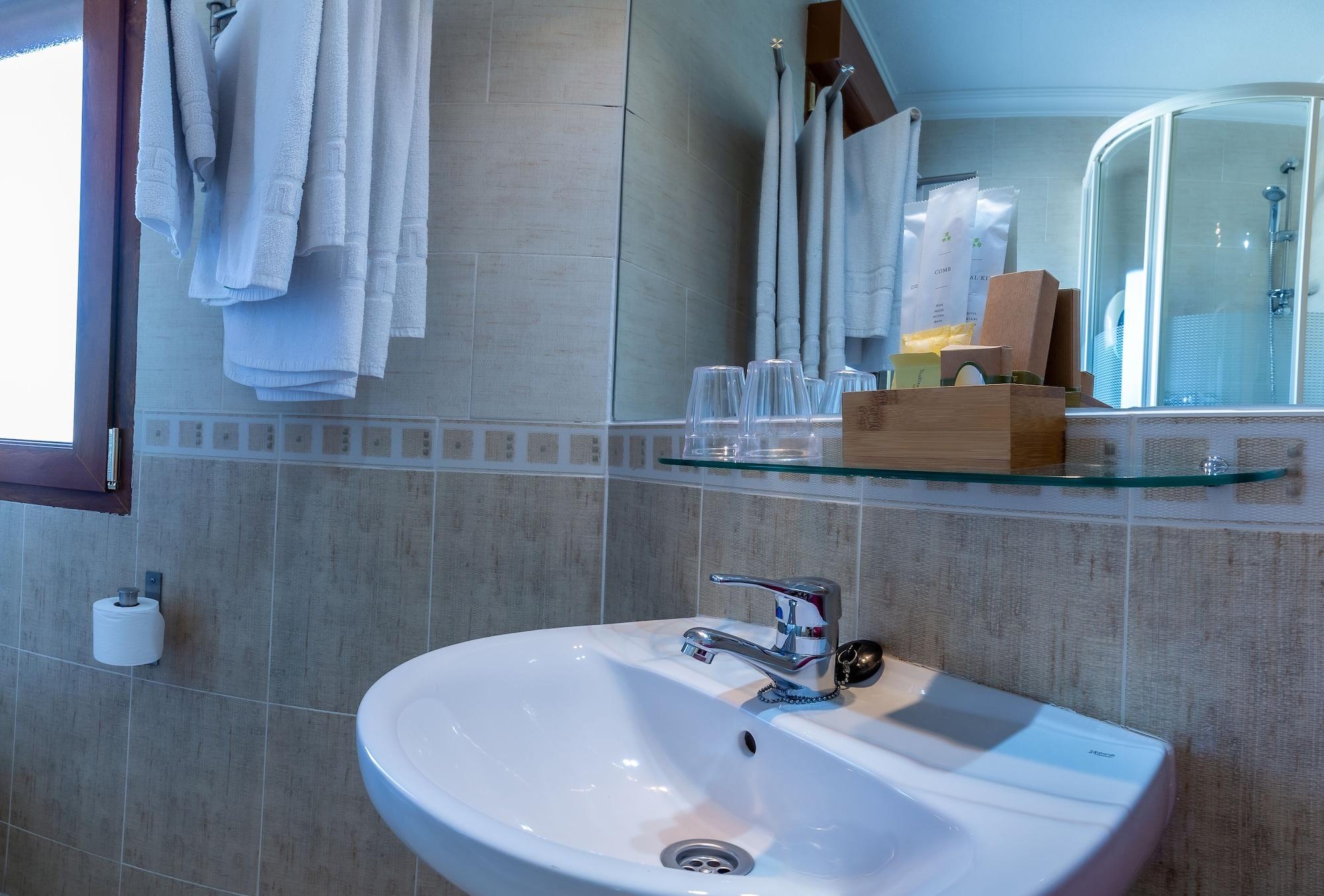 Hostal Rural El Cano By Vivere Stays Alpedrete Buitenkant foto