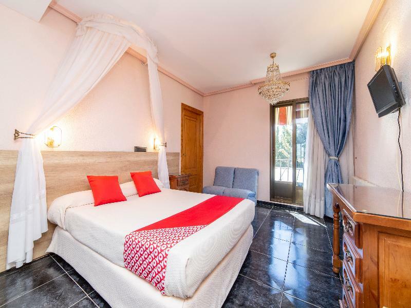 Hostal Rural El Cano By Vivere Stays Alpedrete Buitenkant foto