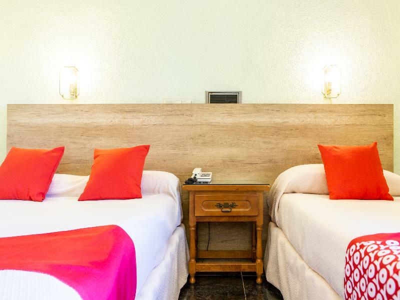 Hostal Rural El Cano By Vivere Stays Alpedrete Buitenkant foto