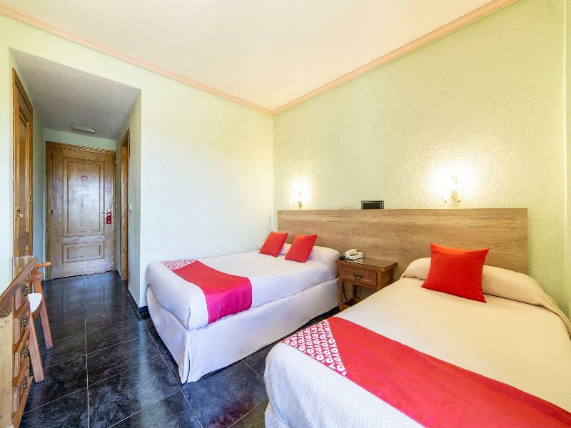 Hostal Rural El Cano By Vivere Stays Alpedrete Buitenkant foto